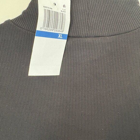 New soft ribbed black top with cutouts - Picture 5 of 7